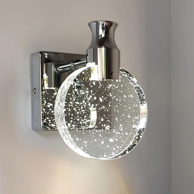 Modern LED Wall Lamp – Minimalist Circular Design