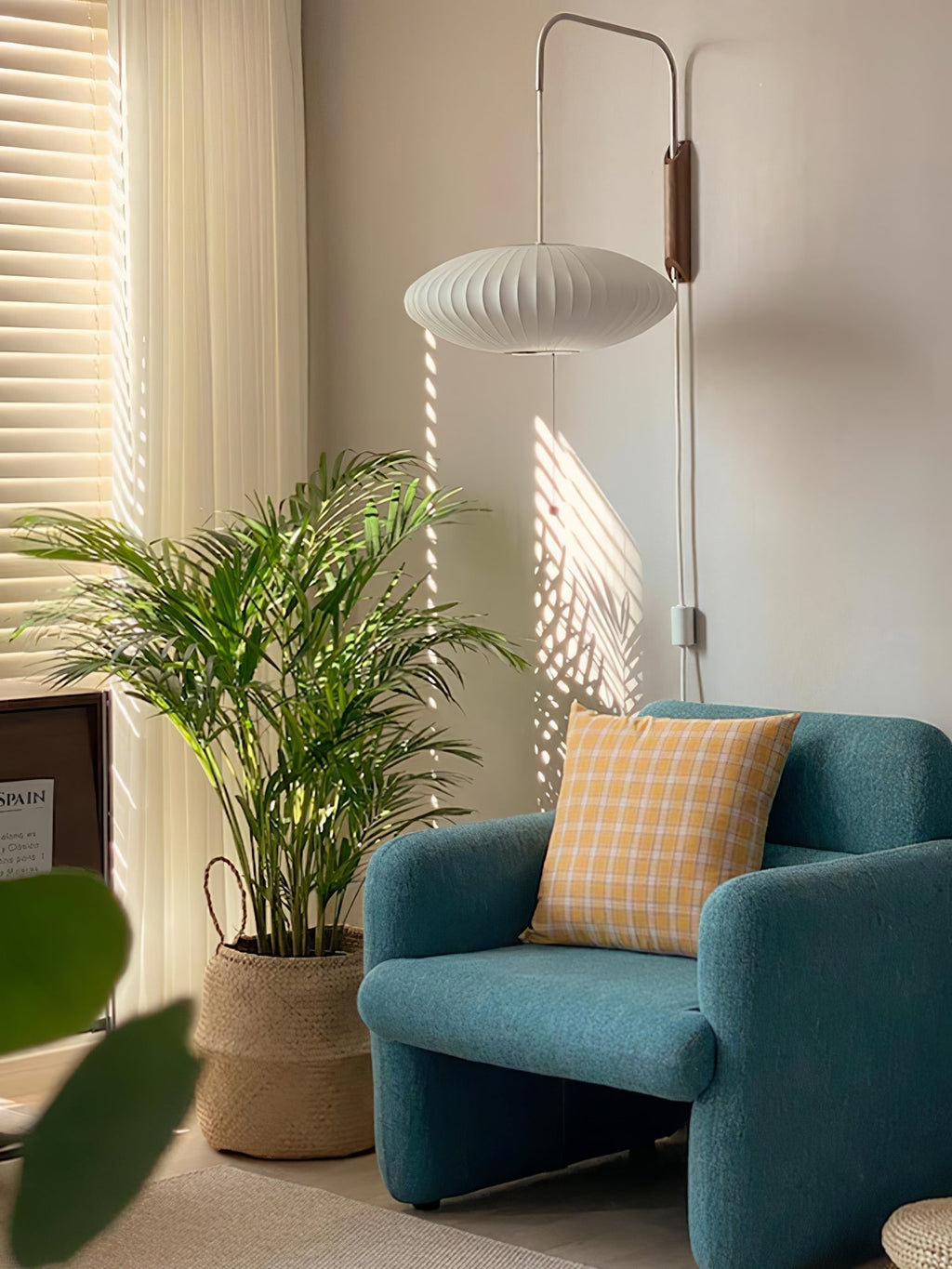 Mid-Century Modern LED Wall Sconce Light