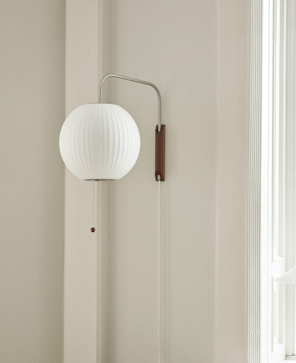 Mid-Century Modern LED Wall Sconce Light