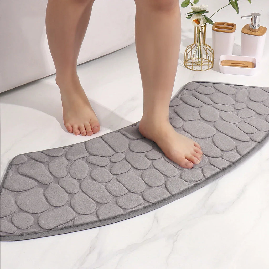 Curved Non-Slip Bathroom Mat with Ergonomic Design